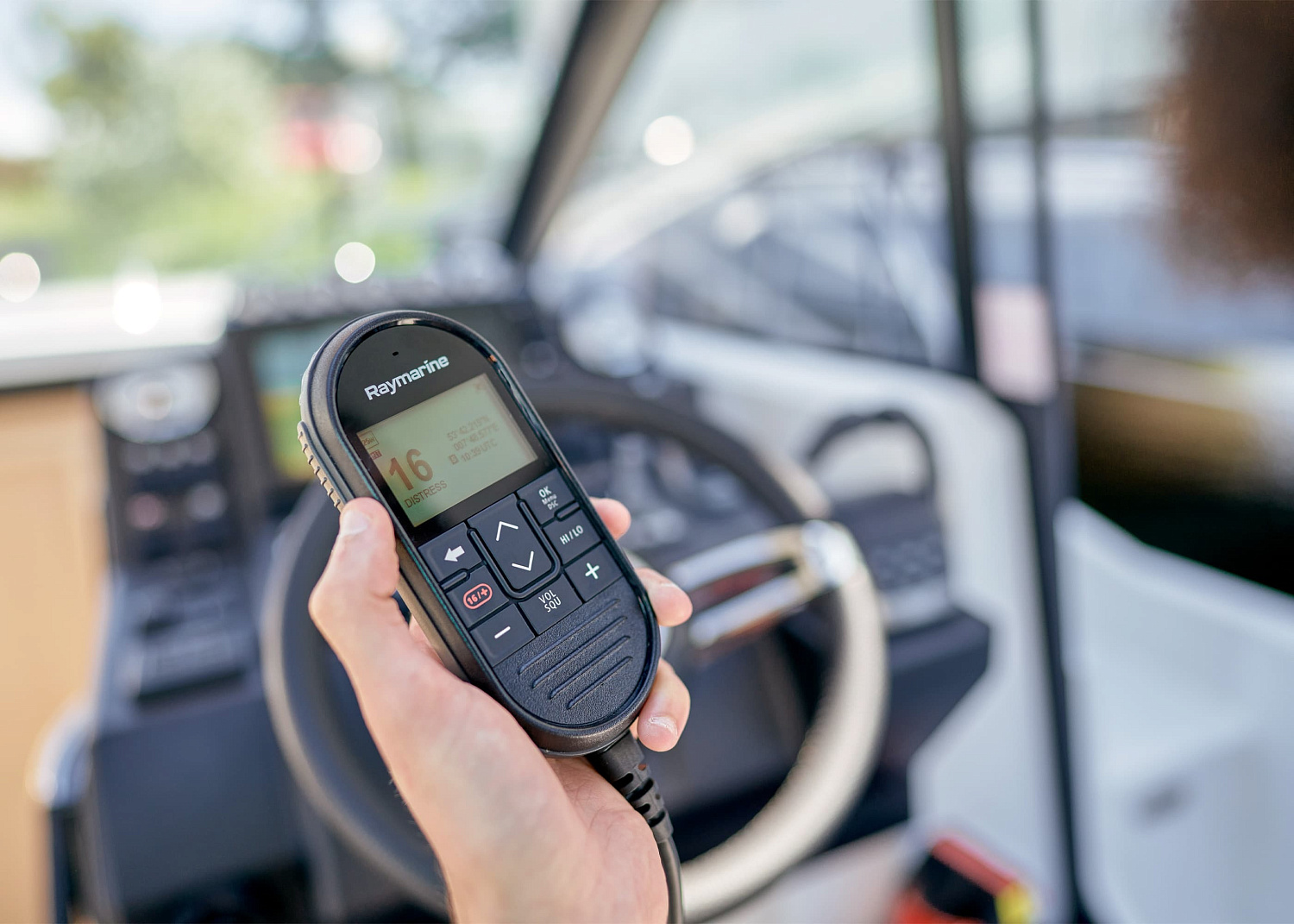 RAYMARINE RAY90 Black Box VHF Radio