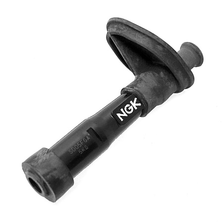SD05FGA Колпачок свечи зажигания 8683 от прозводителя NGK