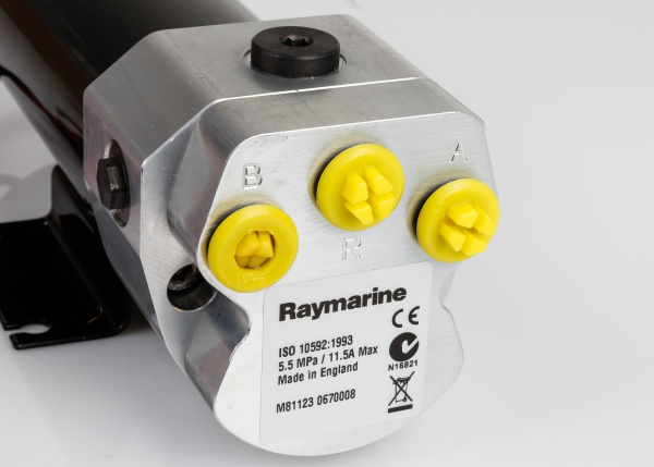 RAYMARINE Pump Unit for Autopilot / Type 2 / 12 V M81121 от прозводителя Raymarine RAYMARINE Pump Unit for Autopilot / Type 2 / 12 V M81121 от прозводителя Raymarine